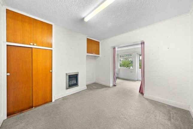 77 Harlow Crescent, Harrogate photo 4