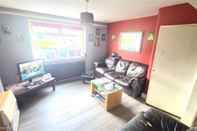 61, New Hall Lane, Merseyside photo 4