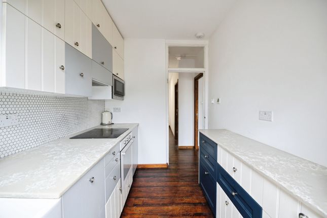 16, Strathmore Gardens, Essex photo 5