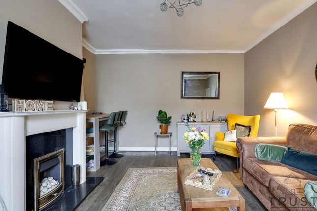 1a North Street, Mirfield photo 4