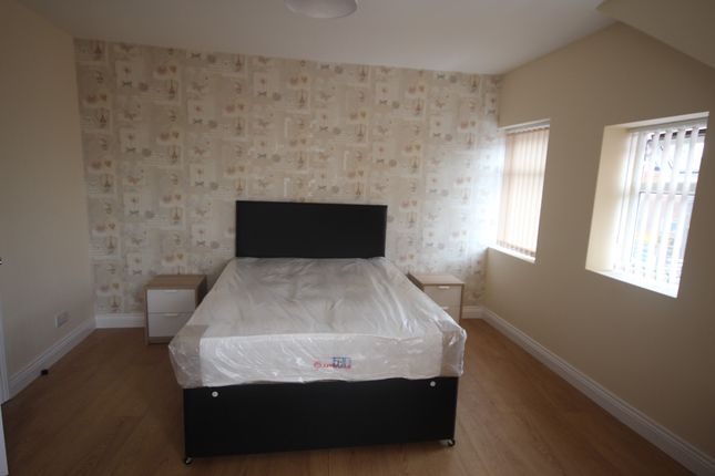 Harehills Lane, Leeds photo 5