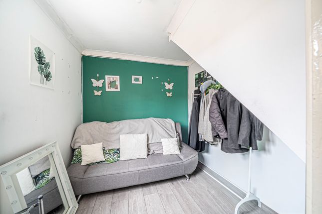 3 Clyde Court, Andover photo 3
