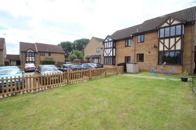 End terrace house to rent in The Pastures, Hemel Hempstead