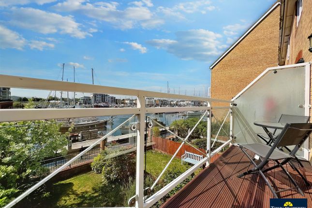 Town house for sale in Phoenix Drive, Eastbourne