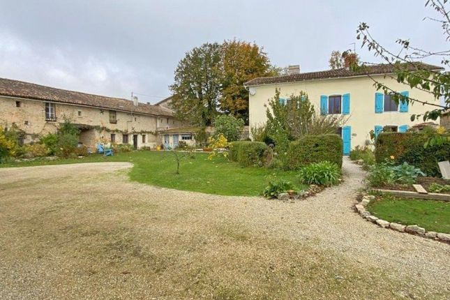 Property for sale in La Faye, Poitou-Charentes, 16700, France