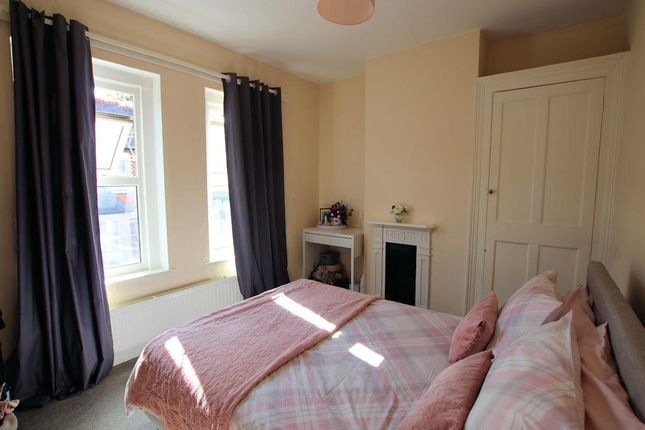 29, Pitcroft Avenue, Reading photo 4