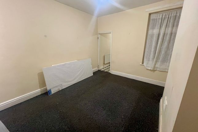 28, Bolton Road, Leicester photo 4