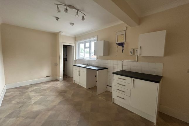164a Alder Road, POOLE photo 3