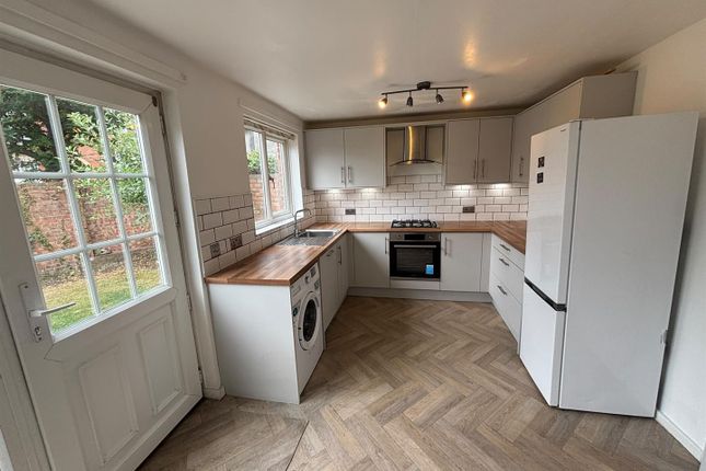 180, Broomspring Lane, Sheffield photo 2