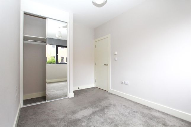 4 Greenleigh Court Dawsons Square Pudsey, Pudsey photo 5