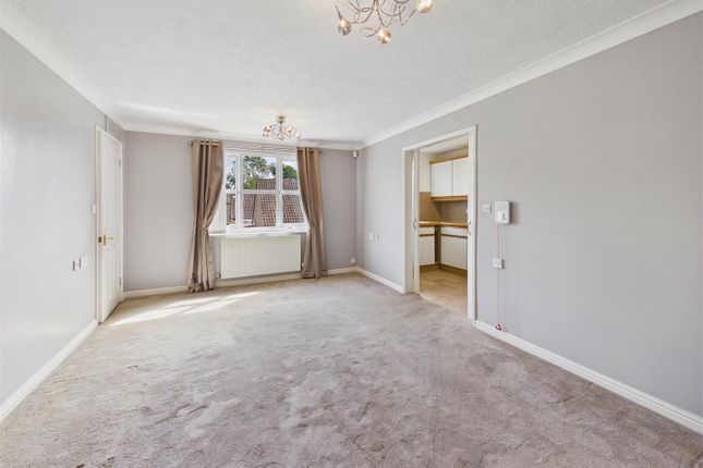 2, John Gray Court, Willerby photo 2