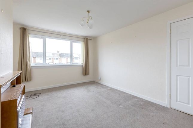 6 Drum Crescent, Gilmerton Edinburgh photo 3