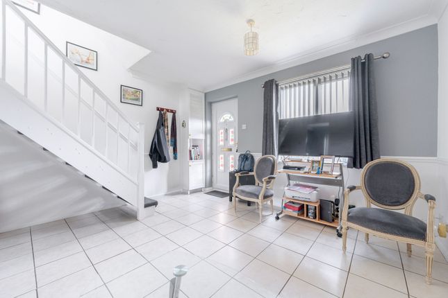 43 Clay Road, Bury St. Edmunds photo 3