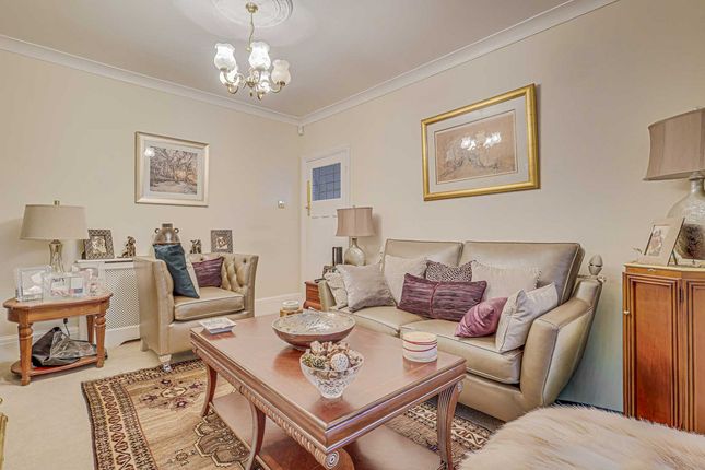 132, St Augustines Avenue, Southend-on-sea photo 4