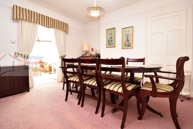 6 Wittet Drive, Elgin photo 5