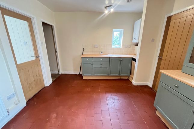 22, Westhill, Uttoxeter photo 3