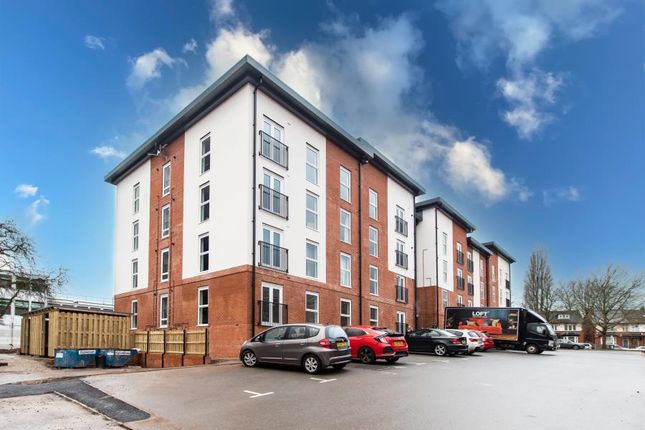 Thumbnail Flat to rent in Crouch Court, Selly Oak, Birmingham