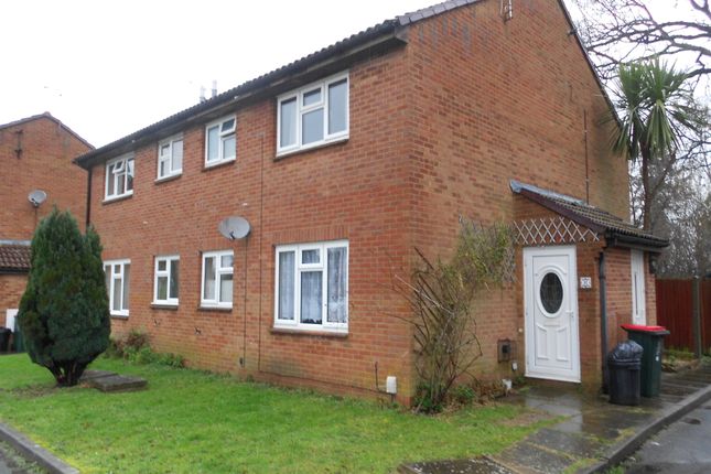 Thumbnail End terrace house to rent in Jersey Road, Crawley
