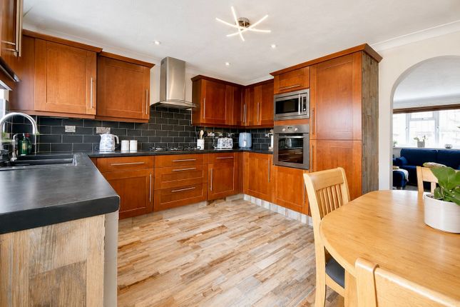18, Drakes Close, Sittingbourne photo 3