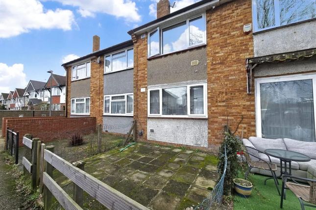 3 Bed Detached House To Rent High Street, Hayes Ub3