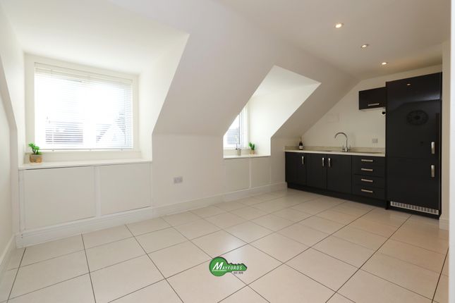 Flat 10, September Place, 246-248 Headstone Lane, HARROW photo 4