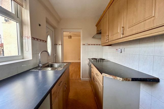 8, New Street, Huthwaite photo 4