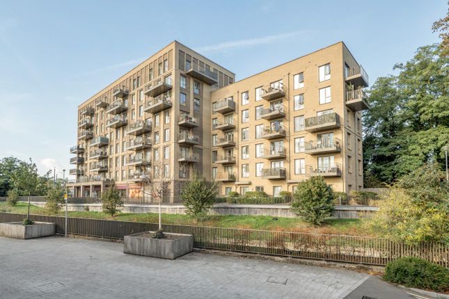 56 Grosvenor Court, Adenmore Road, London photo 3