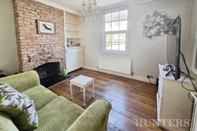 5, St Andrews Road, Carshalton photo 2
