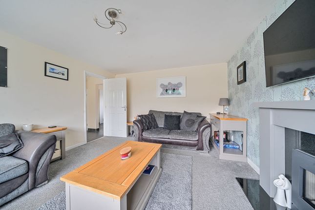 21, Oakfield, Lincoln photo 3