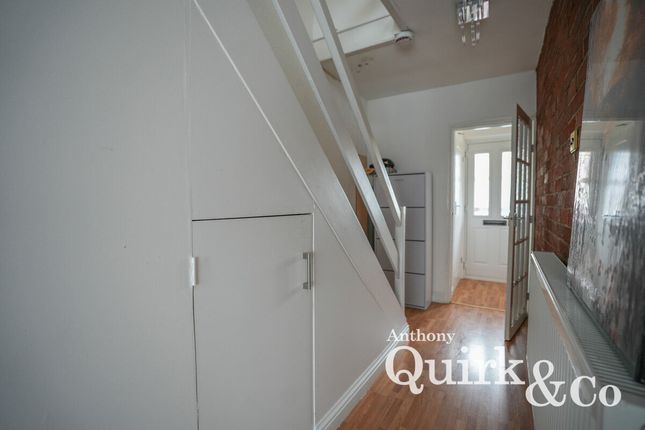 37, South Parade, Canvey Island photo 2