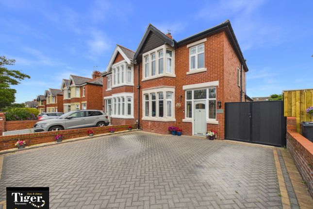 127, Stony Hill Avenue, Blackpool photo 2
