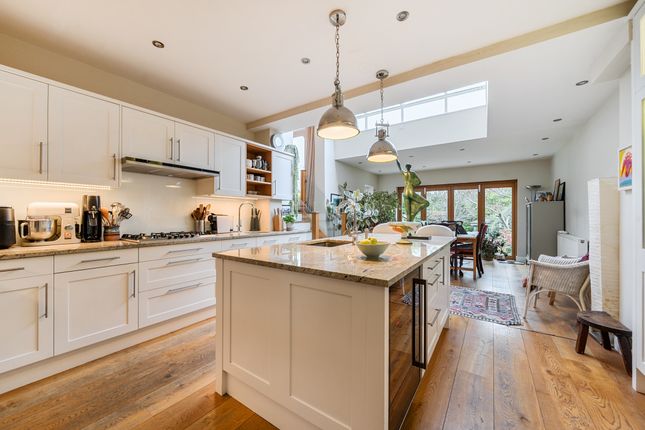 111, Rosebery Road, London photo 3