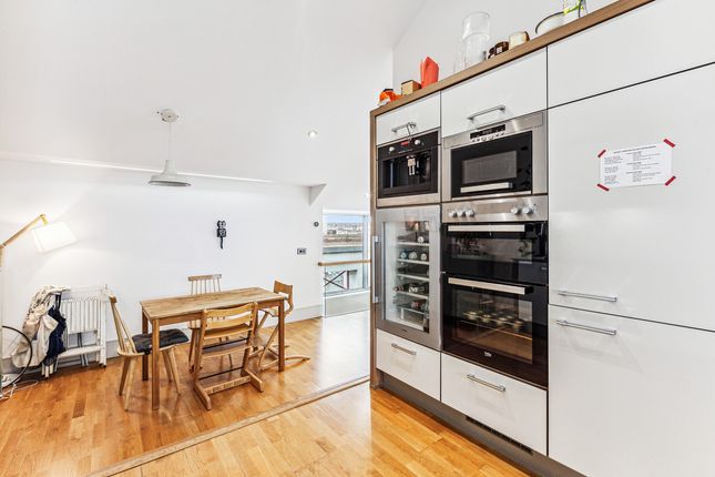 Flat to rent in Westand Apartments, Highbury &amp; Islington