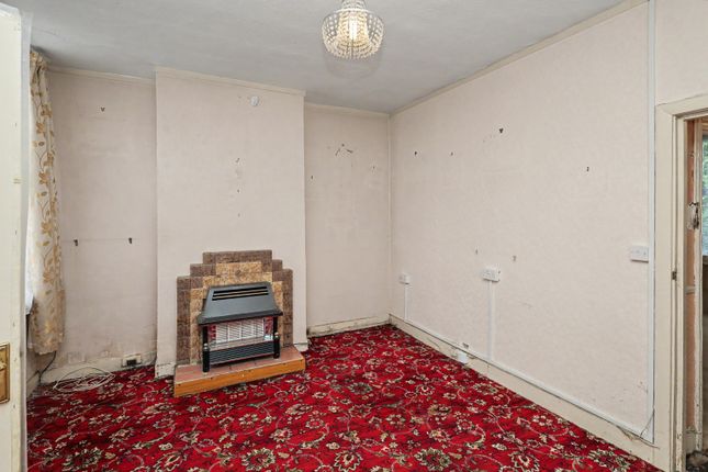 179 Gainsborough Avenue, Manor Park photo 3