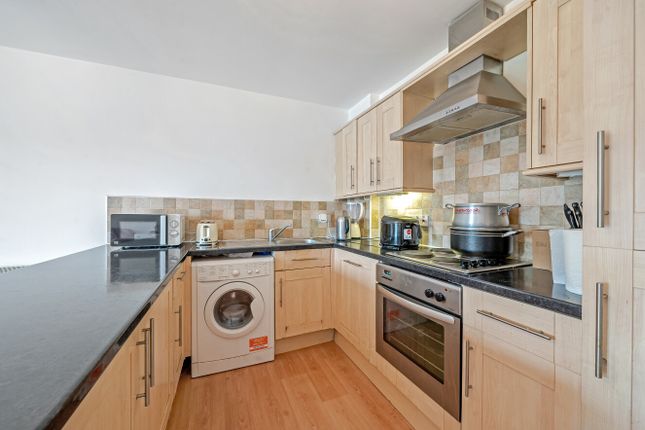 60, Admiral Street, West Yorkshire photo 2