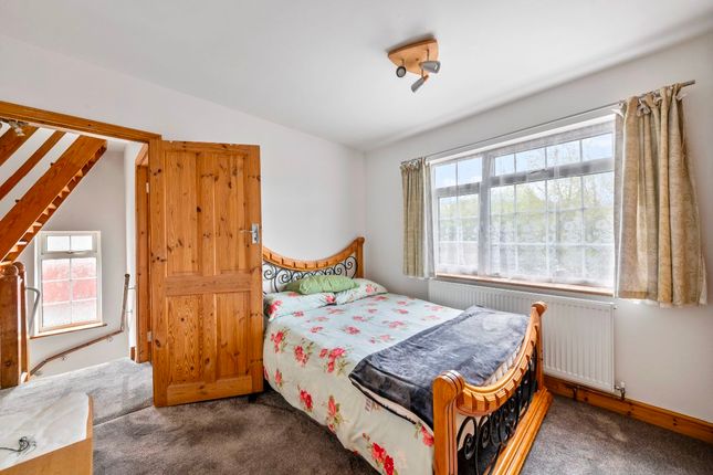 Semi-detached house for sale in Munster Avenue, Hounslow