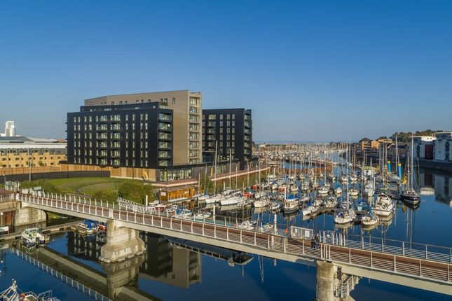 Thumbnail Flat for sale in Waterford House, Bayscape, Cardiff Marina
