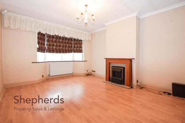 14, Hatton Road, Cheshunt photo 4