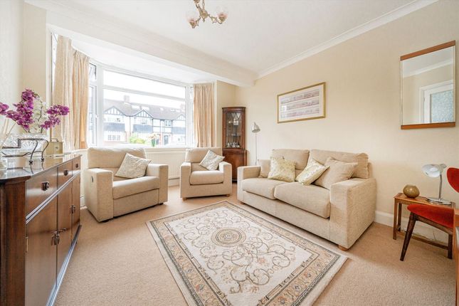 43, Lincoln Avenue, Twickenham photo 4