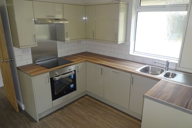 Thumbnail Flat to rent in Abbeydale Road South, Dore, Sheffield