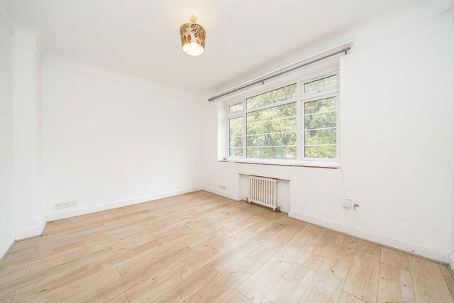 Flat 18, Oaklands, Argyle Road, London photo 4