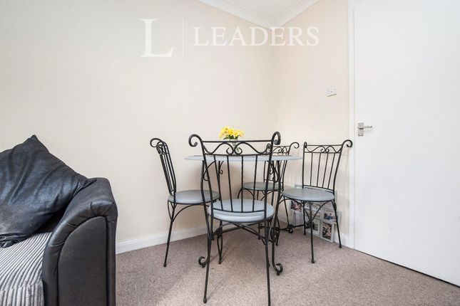 8, Regent Mews, Faringdon photo 3