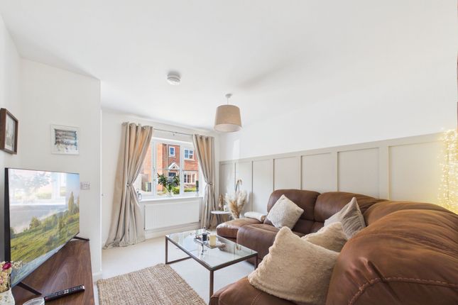 10 Oakwell Drive, Matlock photo 3