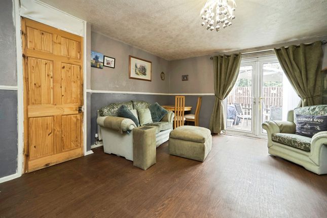 34, Middleton Avenue, LEEDS photo 5