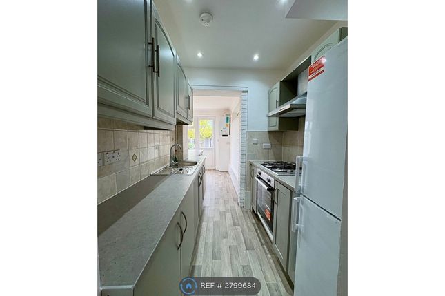 Turner Road, Edgware photo 3