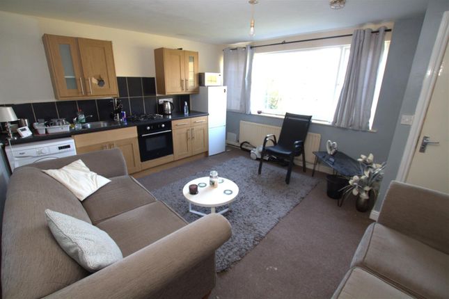 11, Islington Walk, Middlesbrough photo 2