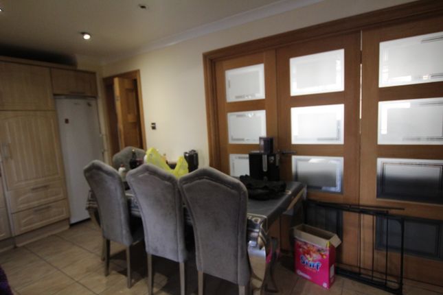 Brentwood Road, Romford,Gidea Park,Dagenham,RM1,RM2,RM3,RM4,RM6 photo 3
