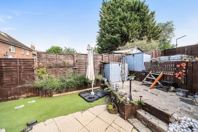 249 GUILDFORD ROAD, Lightwater, Lightwater photo 4