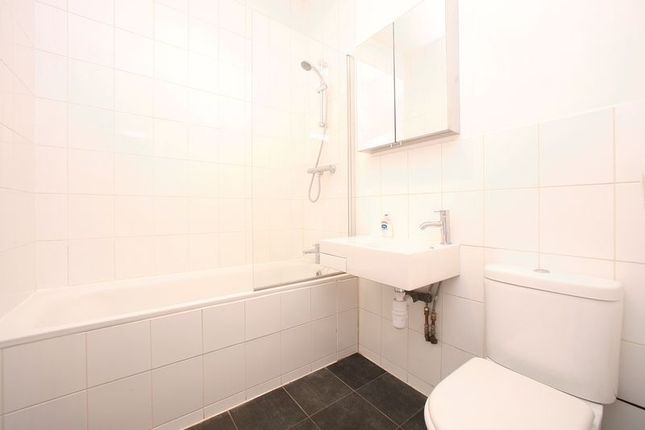 126c, Farringdon Road, London photo 4