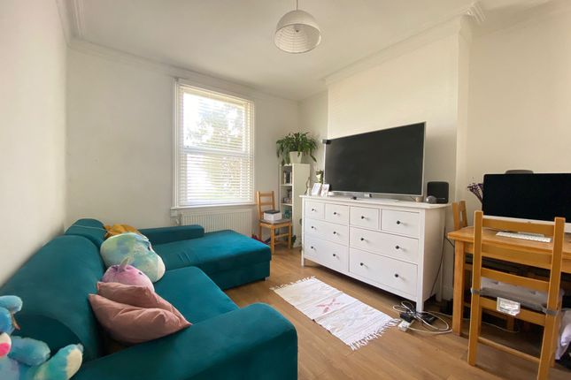 Thumbnail Flat to rent in Wells House Road, London